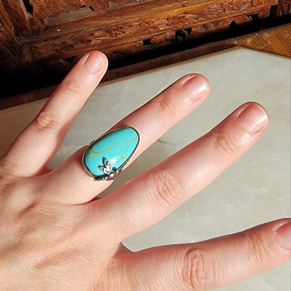 Sterling Silver and Turqouise Ring with Dragonfly Design, Size 7.5 - Picture 2 of 10
